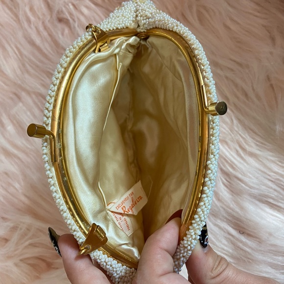Vintage 60’s Cream Beaded Mini Wristlet Purse - Picture 6 of 6